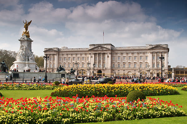 Buckingham-Palace-England