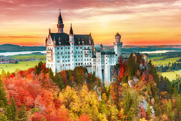 600x400-NEUSCHWANSTEIN-during-fall-season