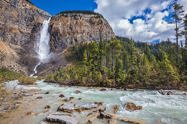 Takakkaw Falls at Yoho National Park