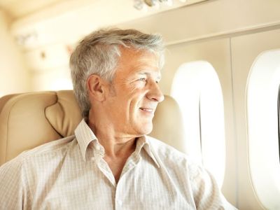 10 Ways to Travel In Comfort During Long Flights