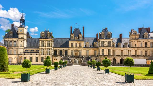 Chateau-de-Fontainebleau-in-France