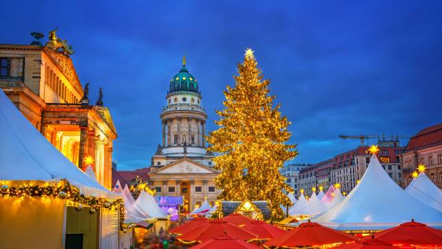 German-Christmas-Markets-Vacation-YMT