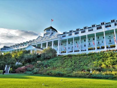 Mackinac Island’s Grand Hotel is the Ultimate Escape