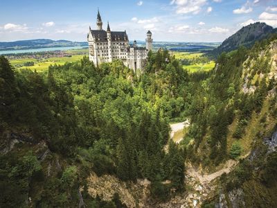 Germany’s Favorite Castle: 5 Tips for Visiting Neuschwanstein