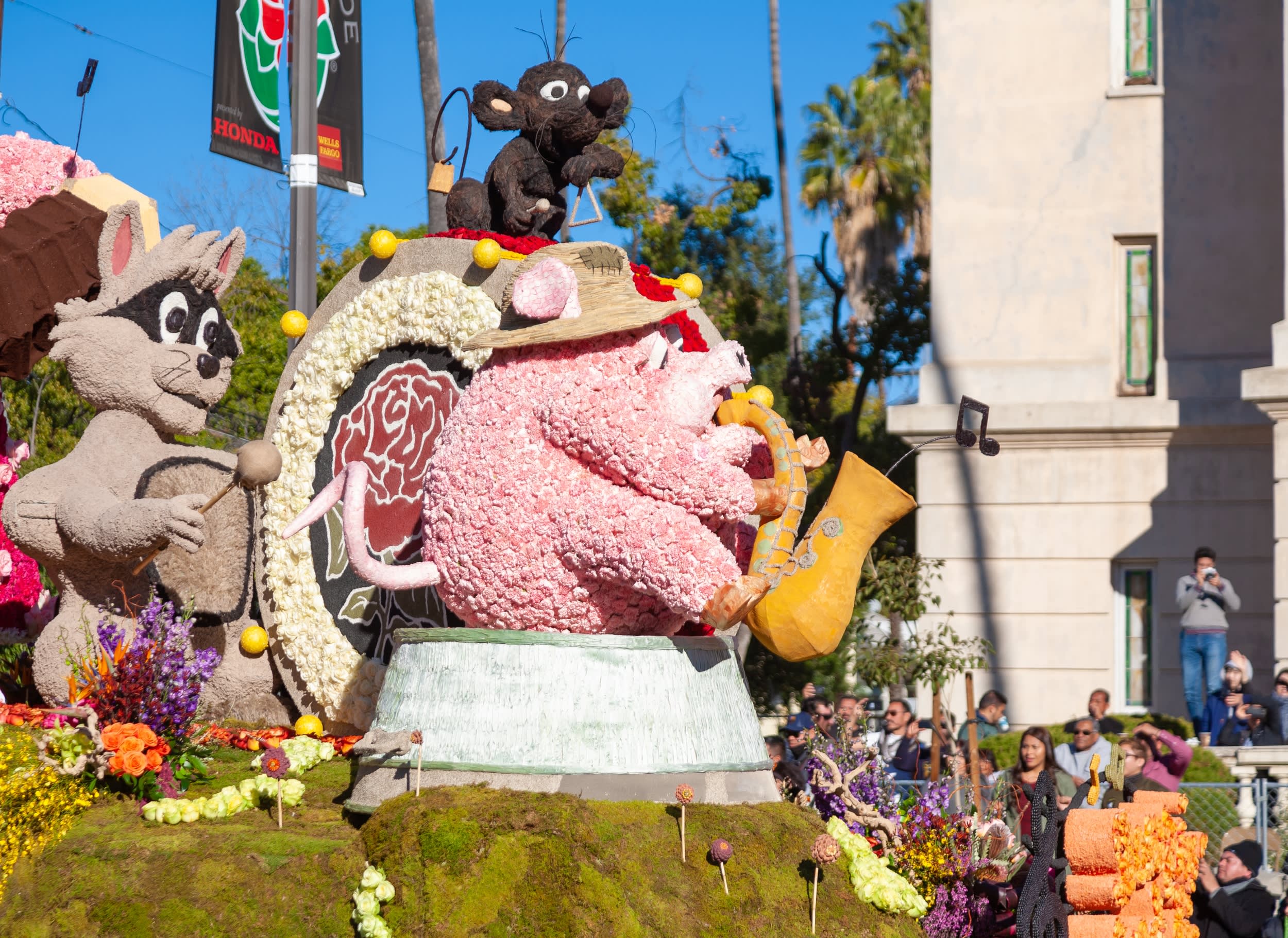 Rose-Parade-Float