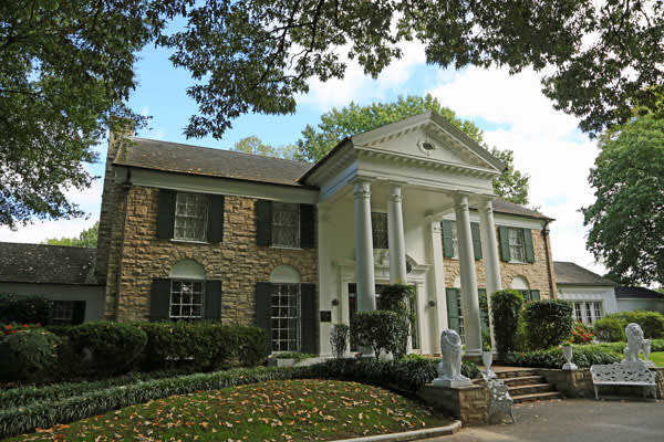 ymt-blog-historic-sites-of-the-blues-highway-graceland