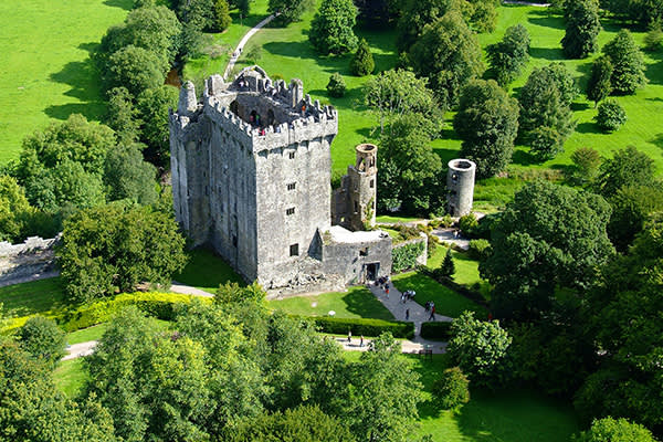 ymt-vacations-blarney-castle