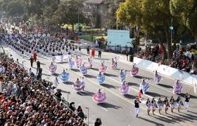 Rose Parade escorted tours